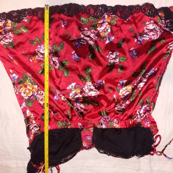 Torrid Size 2 - Picture 6 of 6